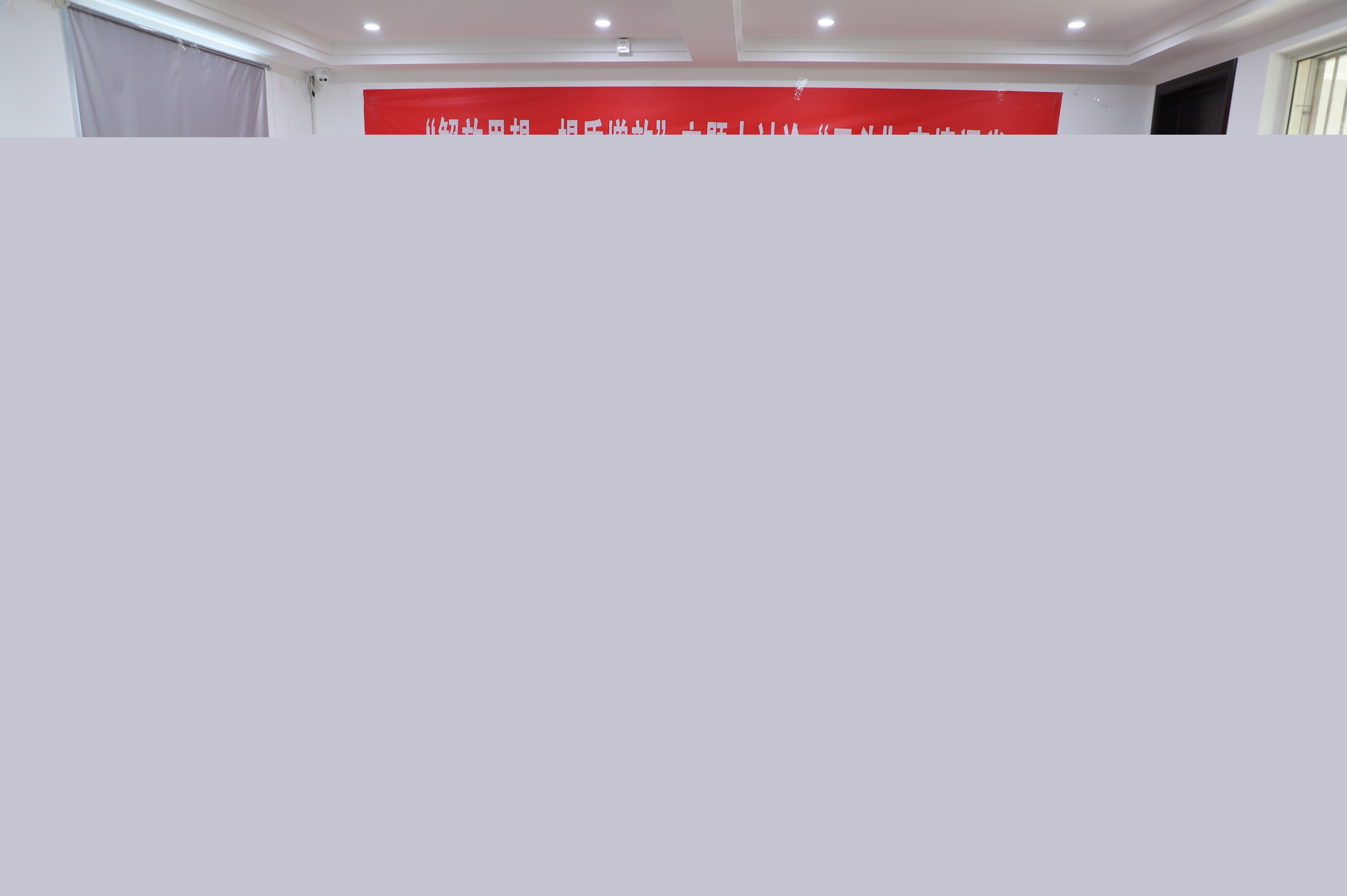 李國(guó)文在明威田頭課堂講課.JPG